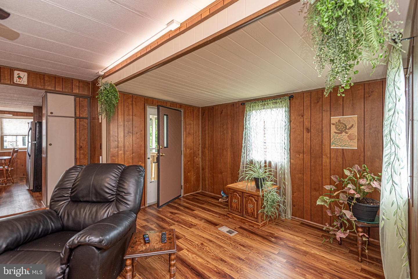 13334 Colonial Road photo 10