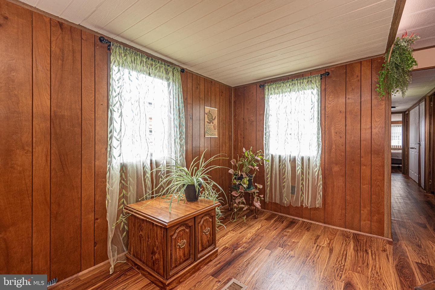 13334 Colonial Road photo 11
