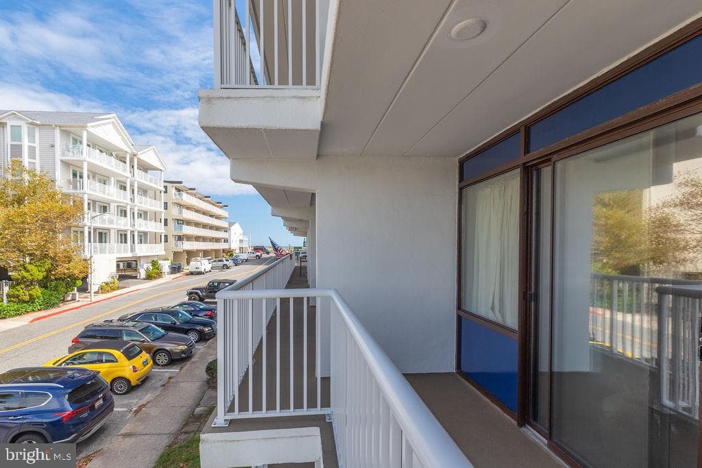 15 35th Street #206 photo 3