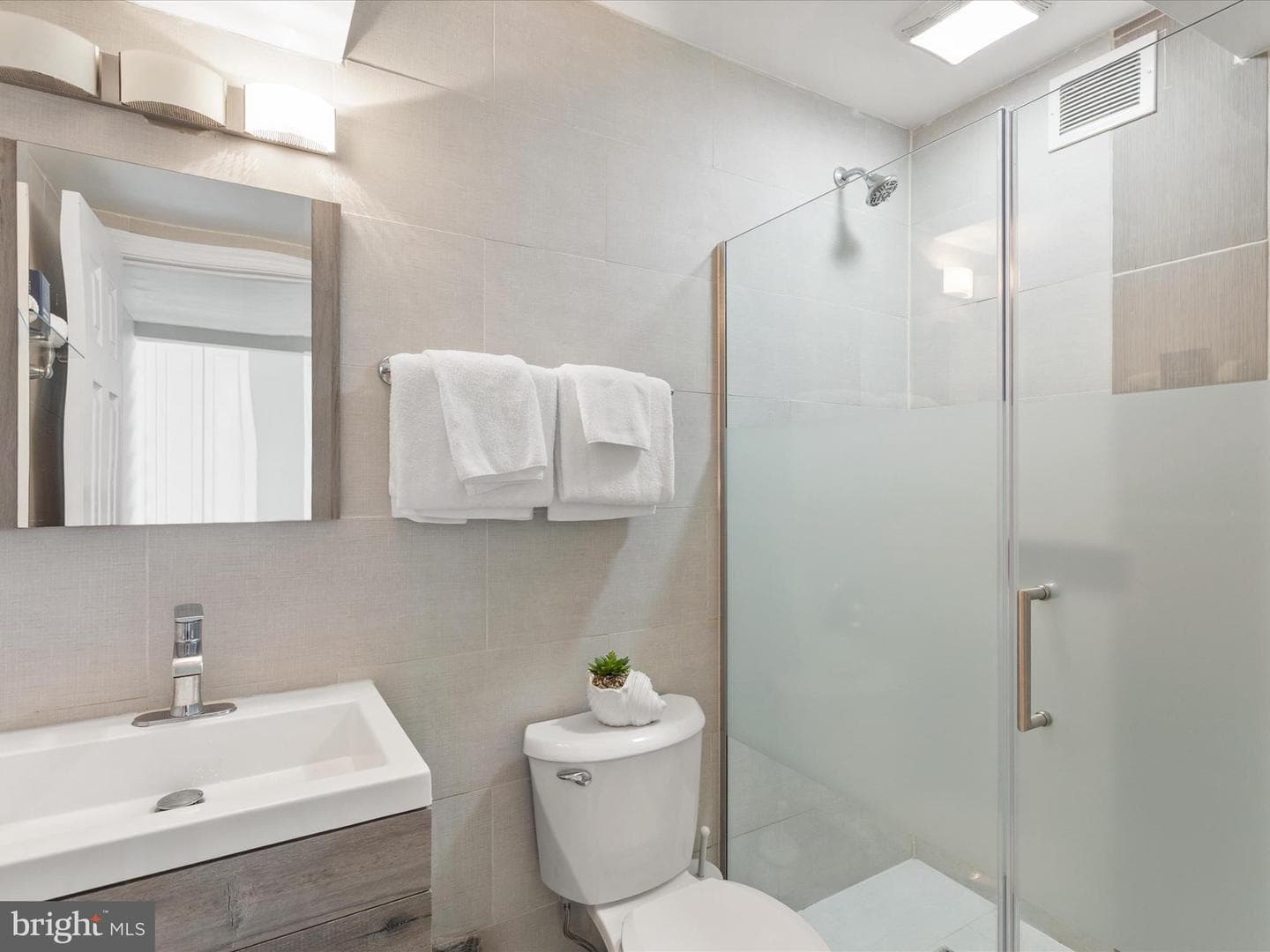 510 Penguin Drive #302 photo 35