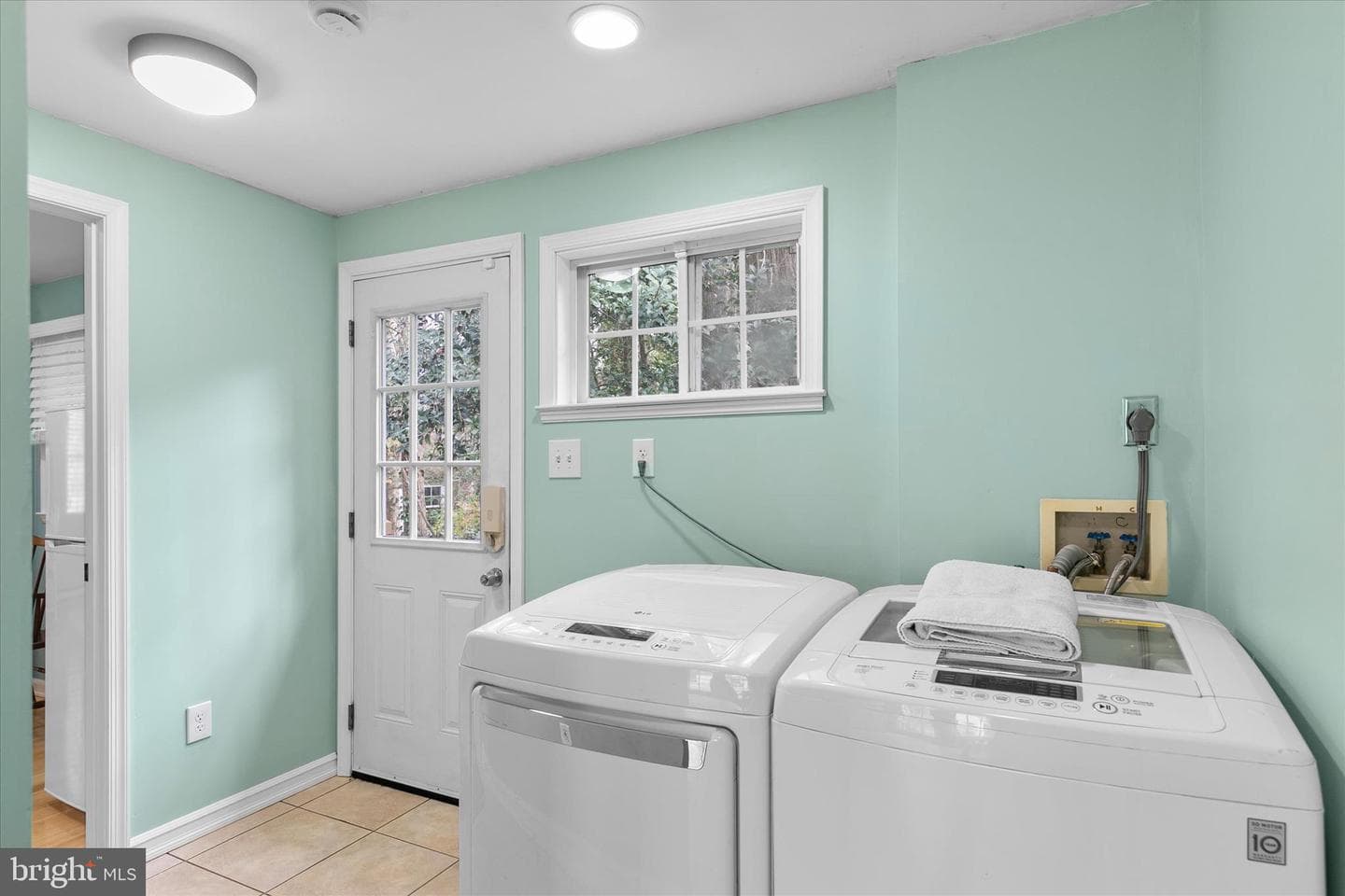 50 Admiral Avenue photo 30