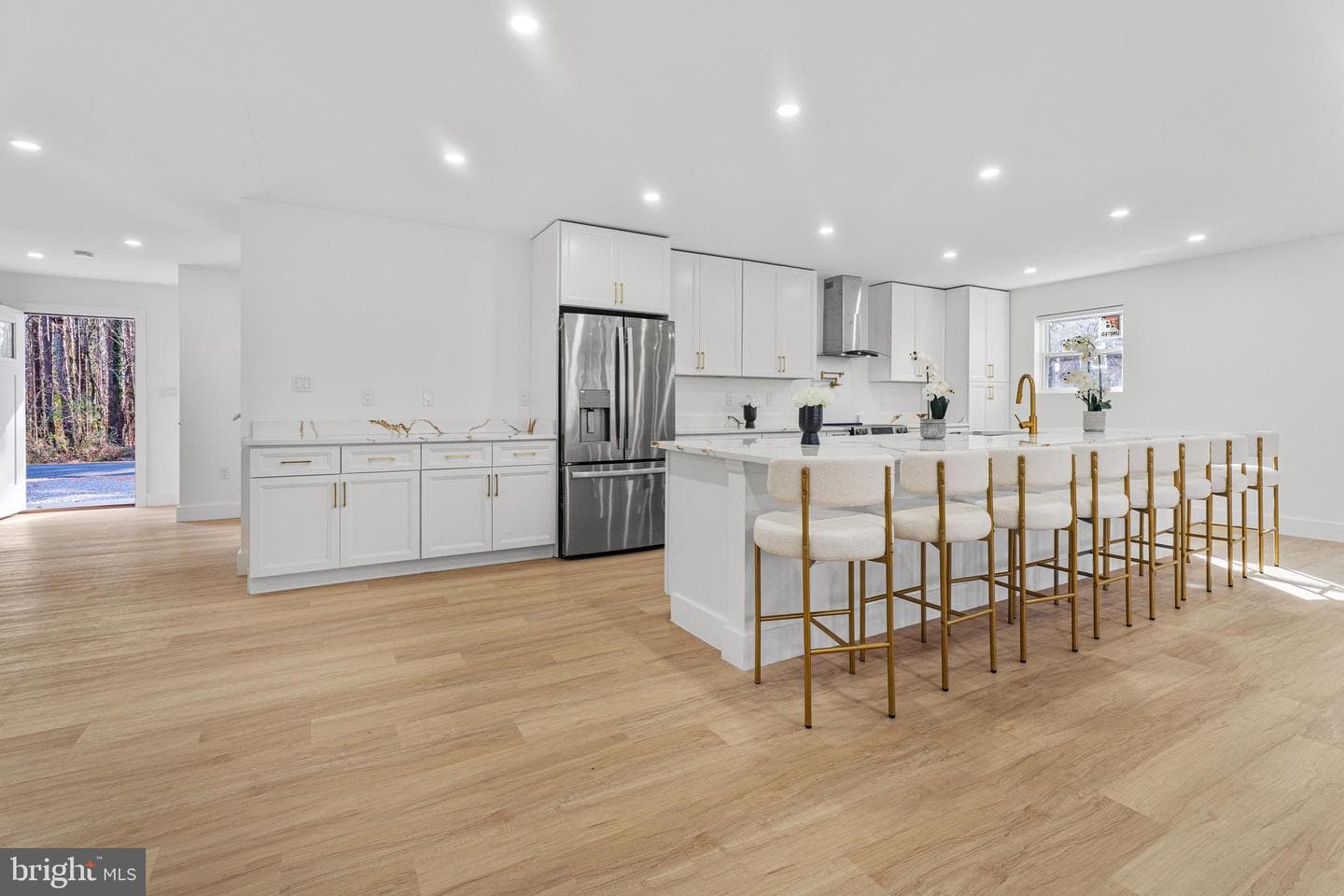 10231 Henry Road photo 10