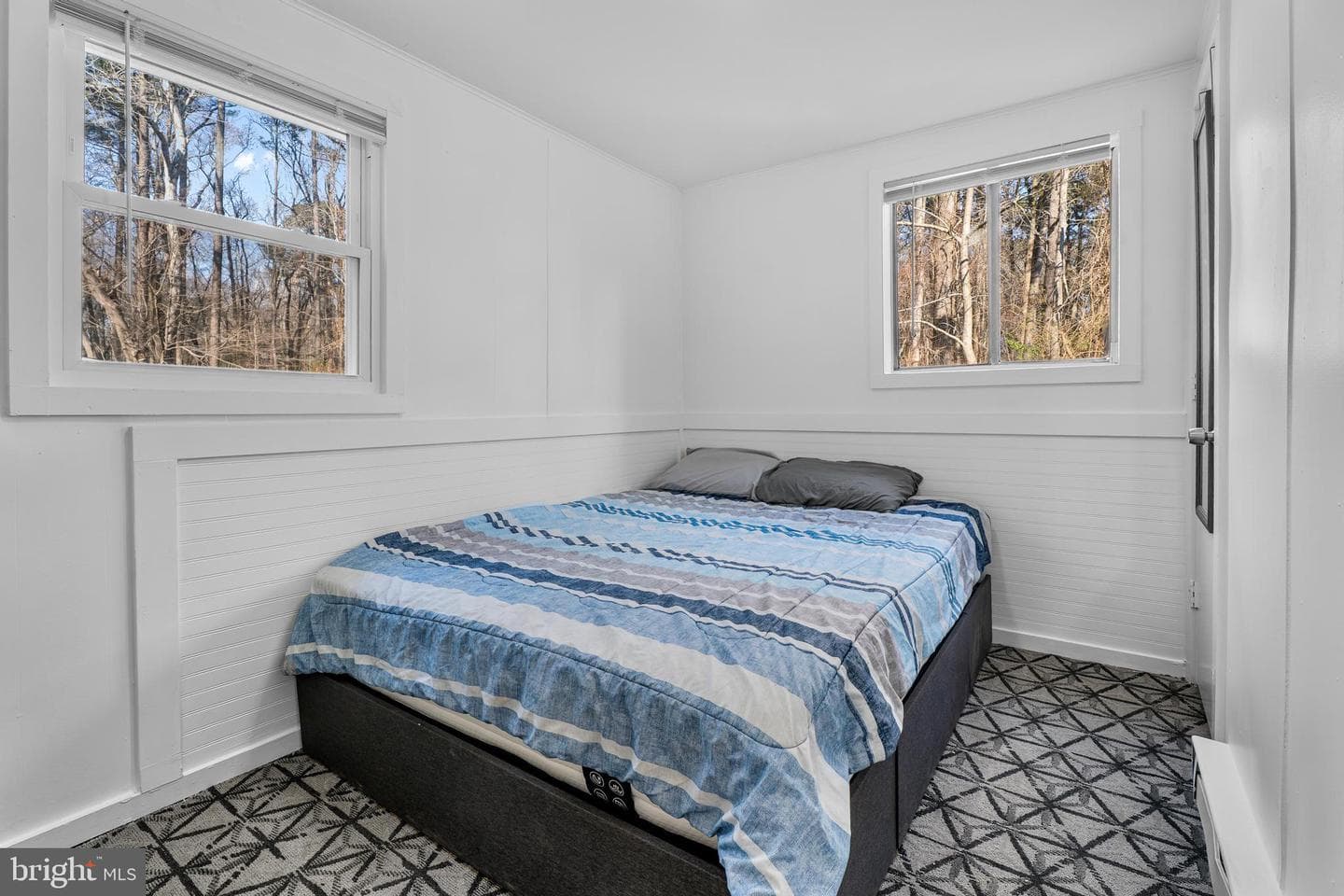 10231 Henry Road photo 59