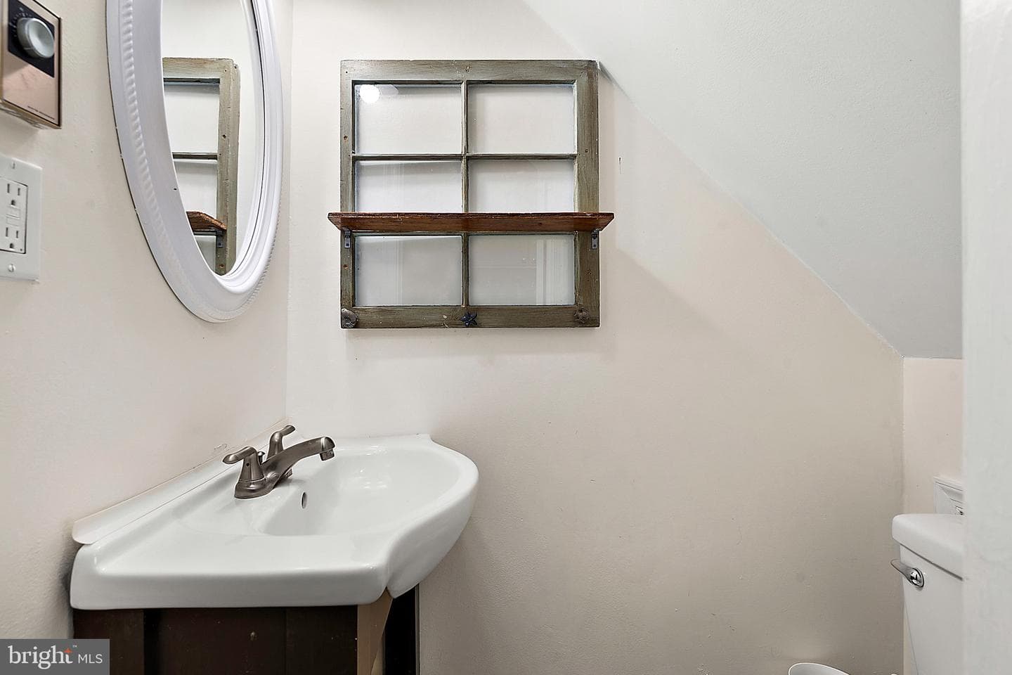 106 Talbot Street #201 photo 36