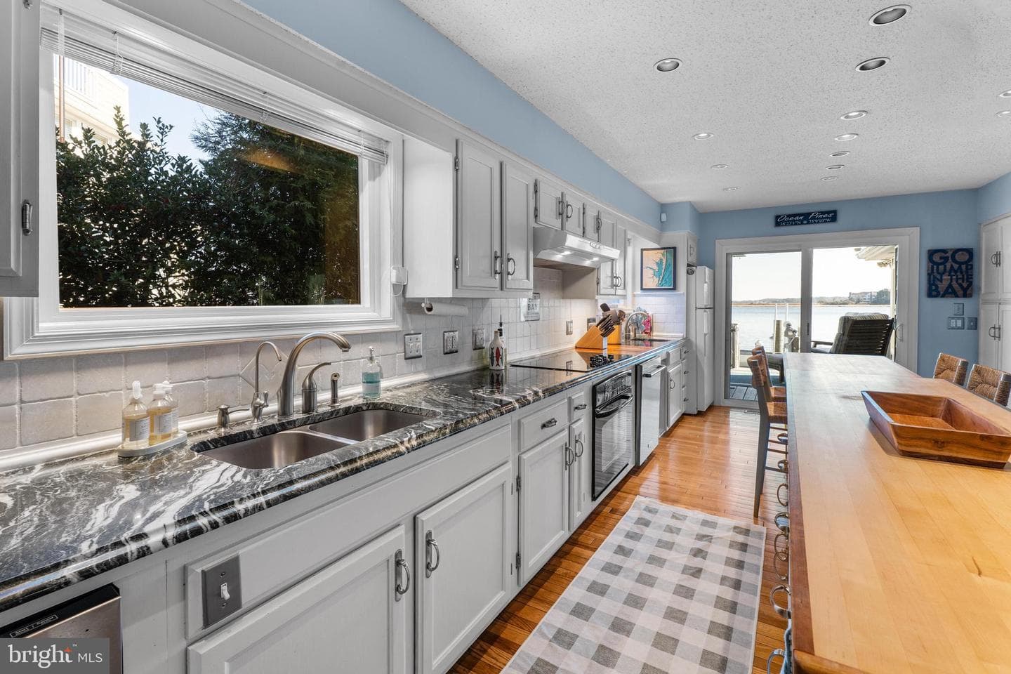 26 Mallard Dr W photo 80
