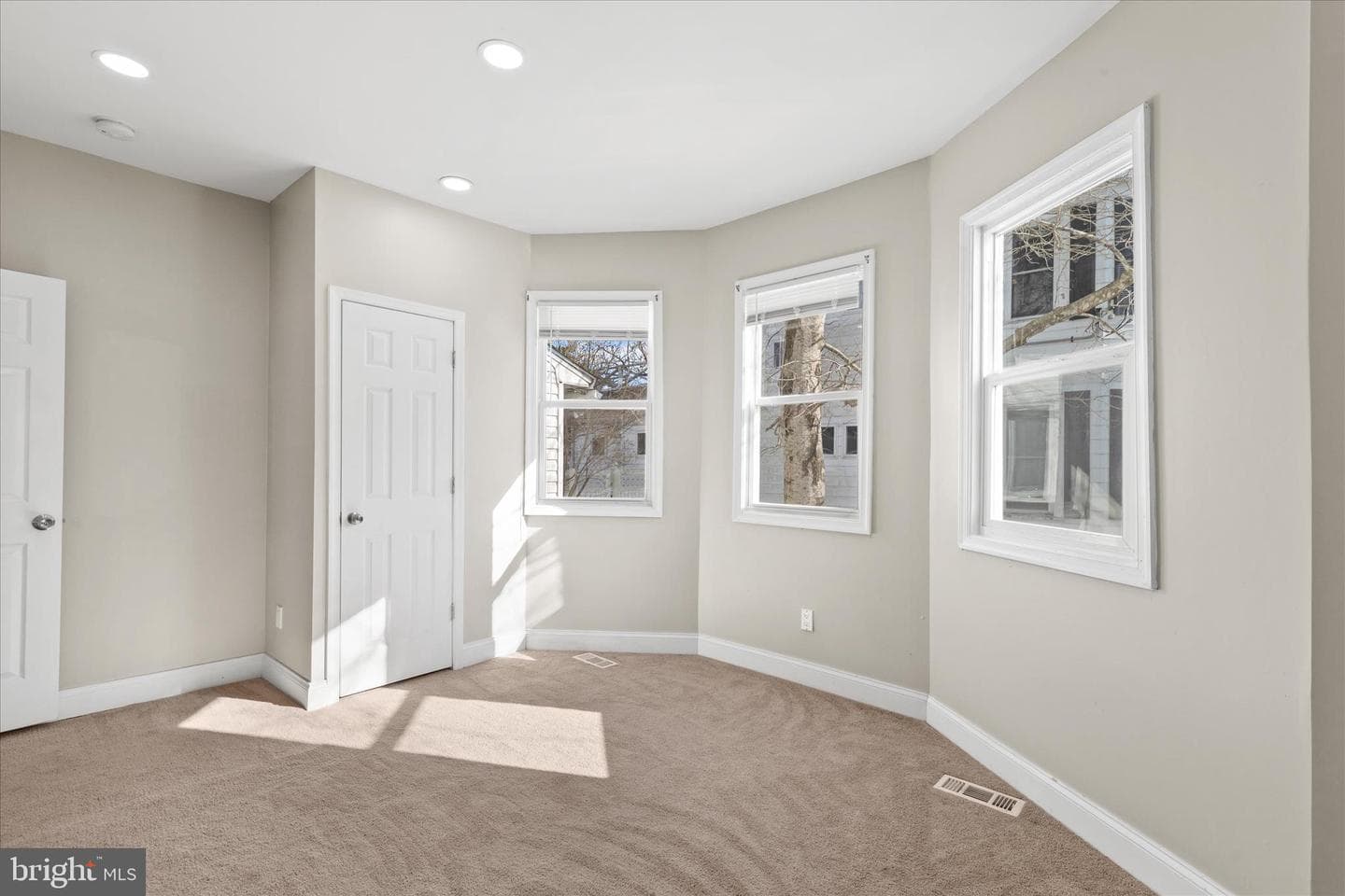 11636 Worcester Highway photo 21