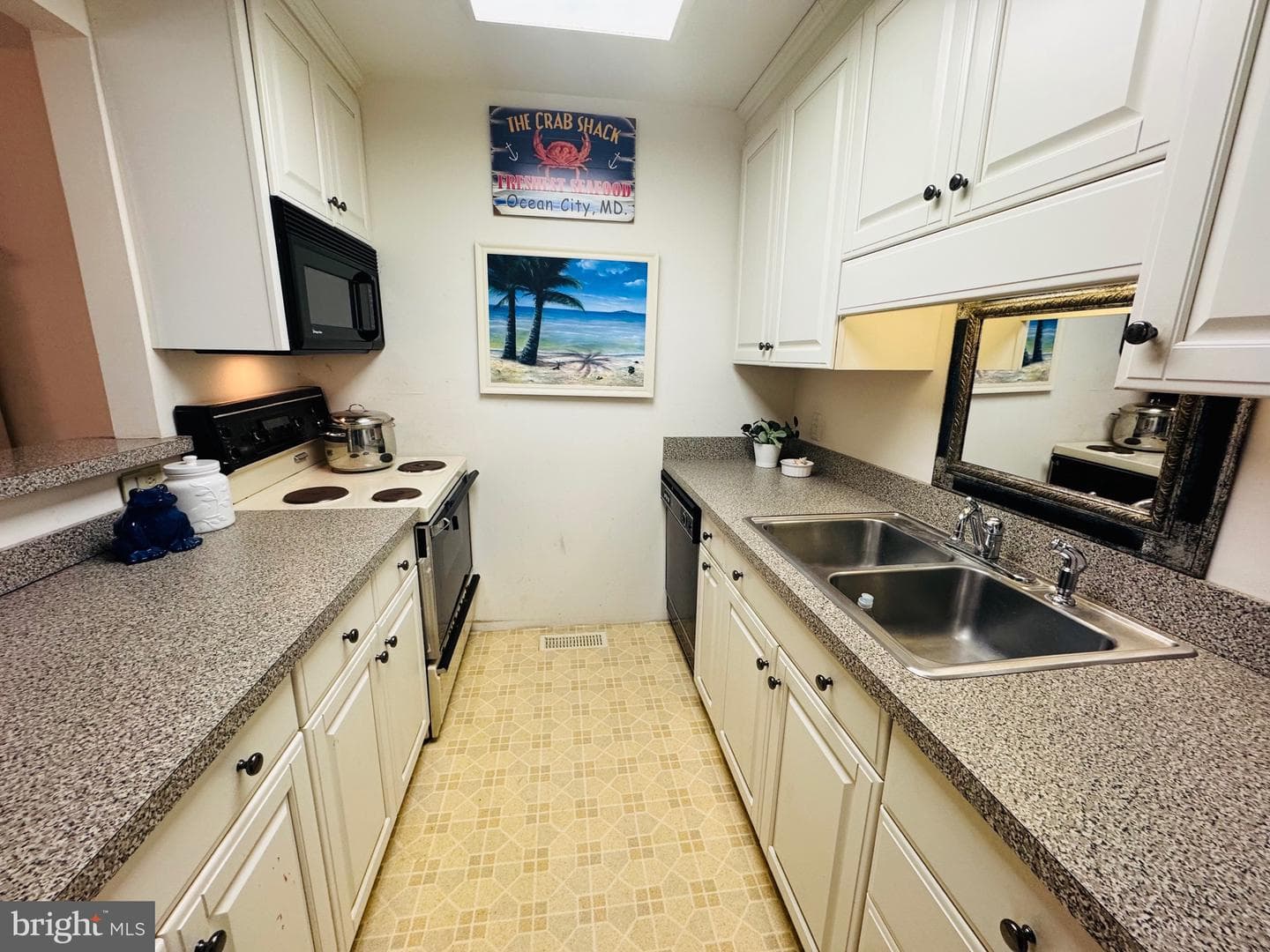 8906 Rusty Anchor Road #8 photo 11