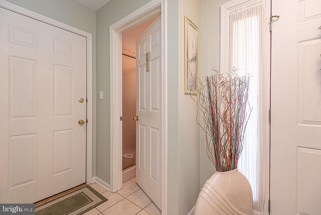 7 Leslie Mews photo 44
