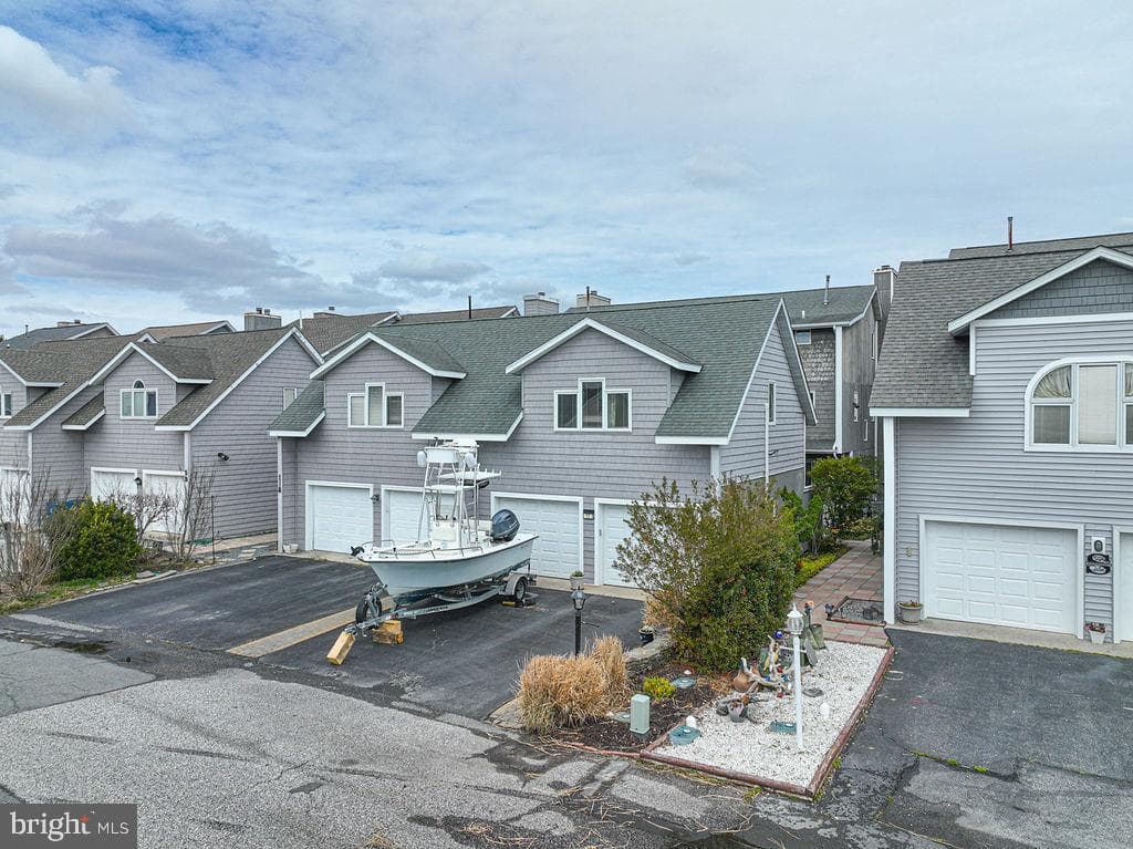 11 Mallard Drive E #11 B photo 100
