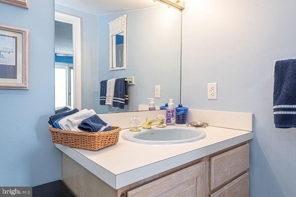 11 Mallard Drive E #11 B photo 87