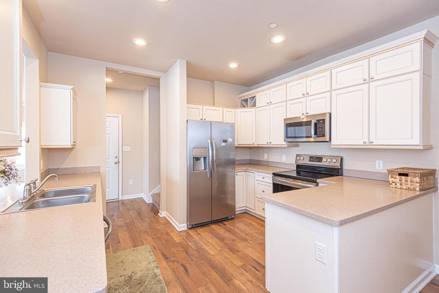 502 Tidewater Cv photo 12