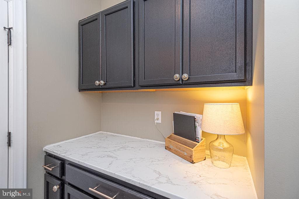 1613 Mercers Way photo 32