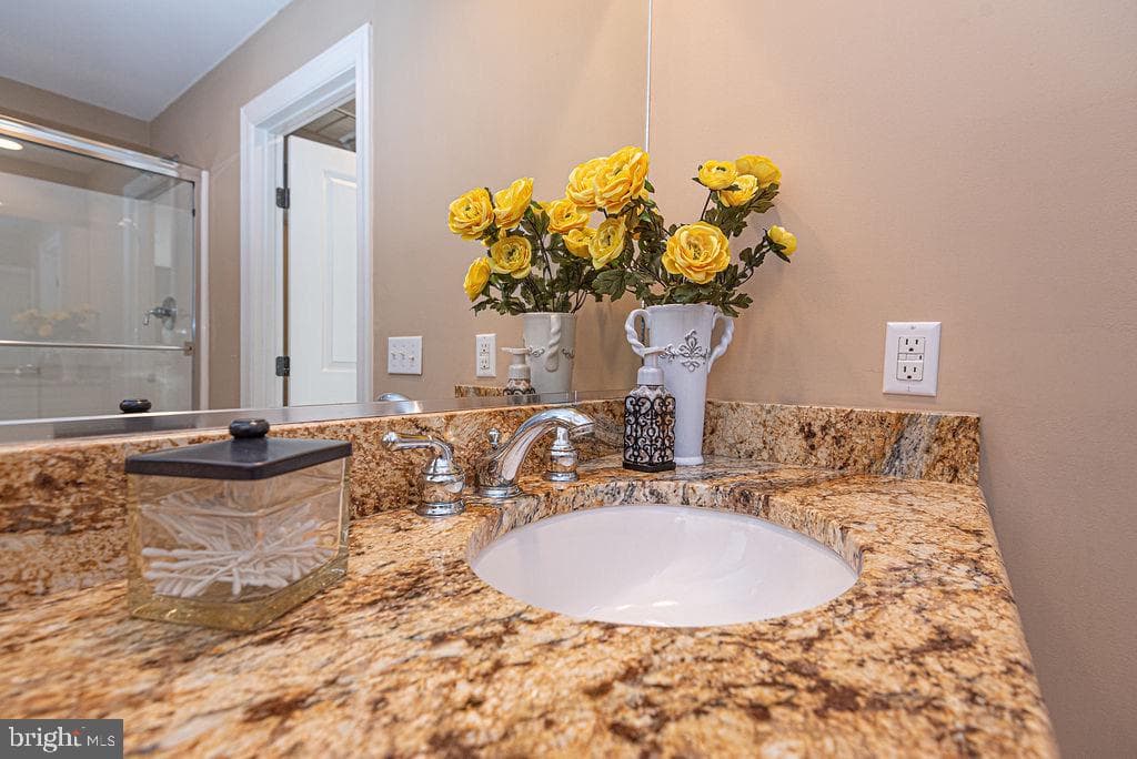 1613 Mercers Way photo 55