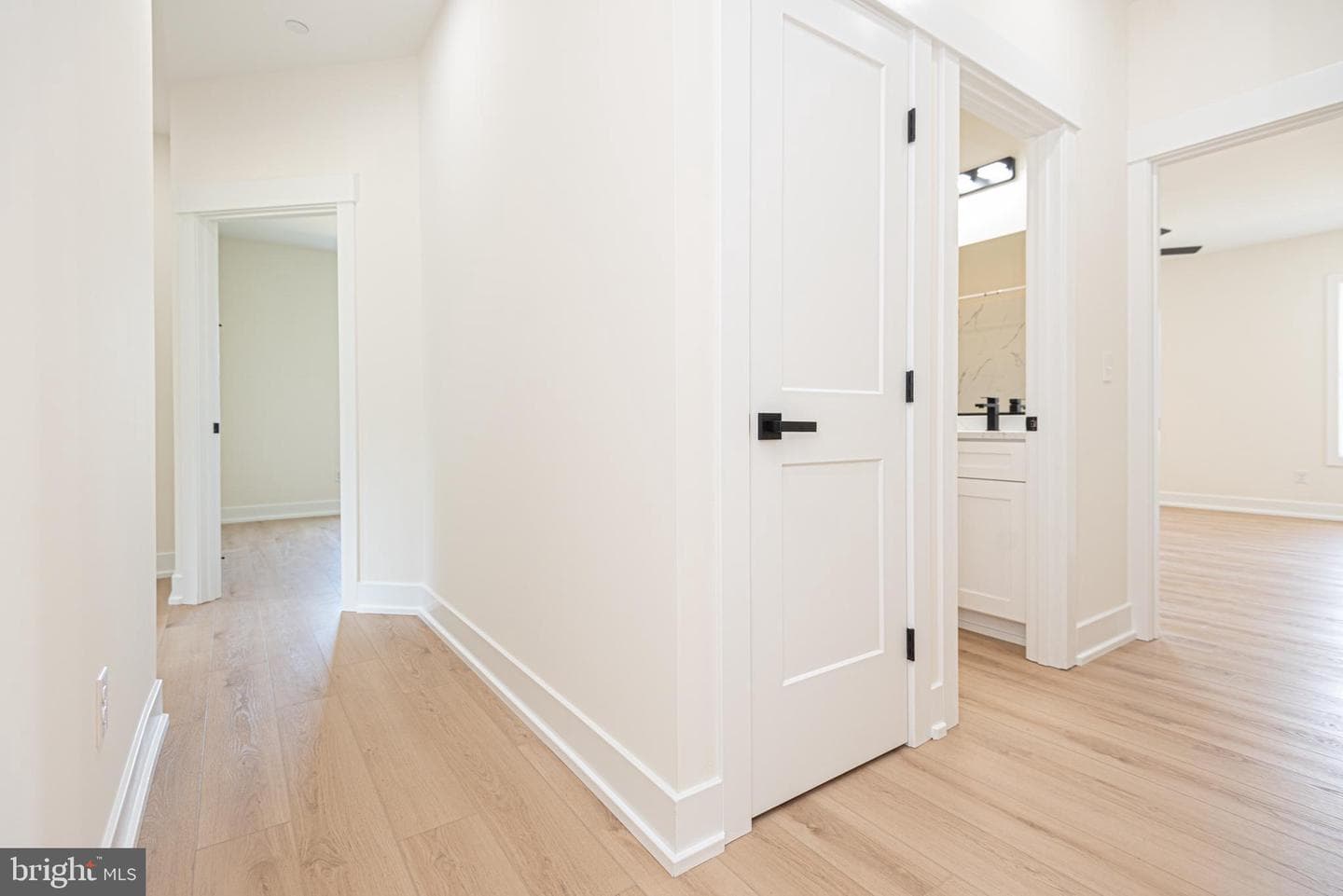 83 King Richard Road photo 33