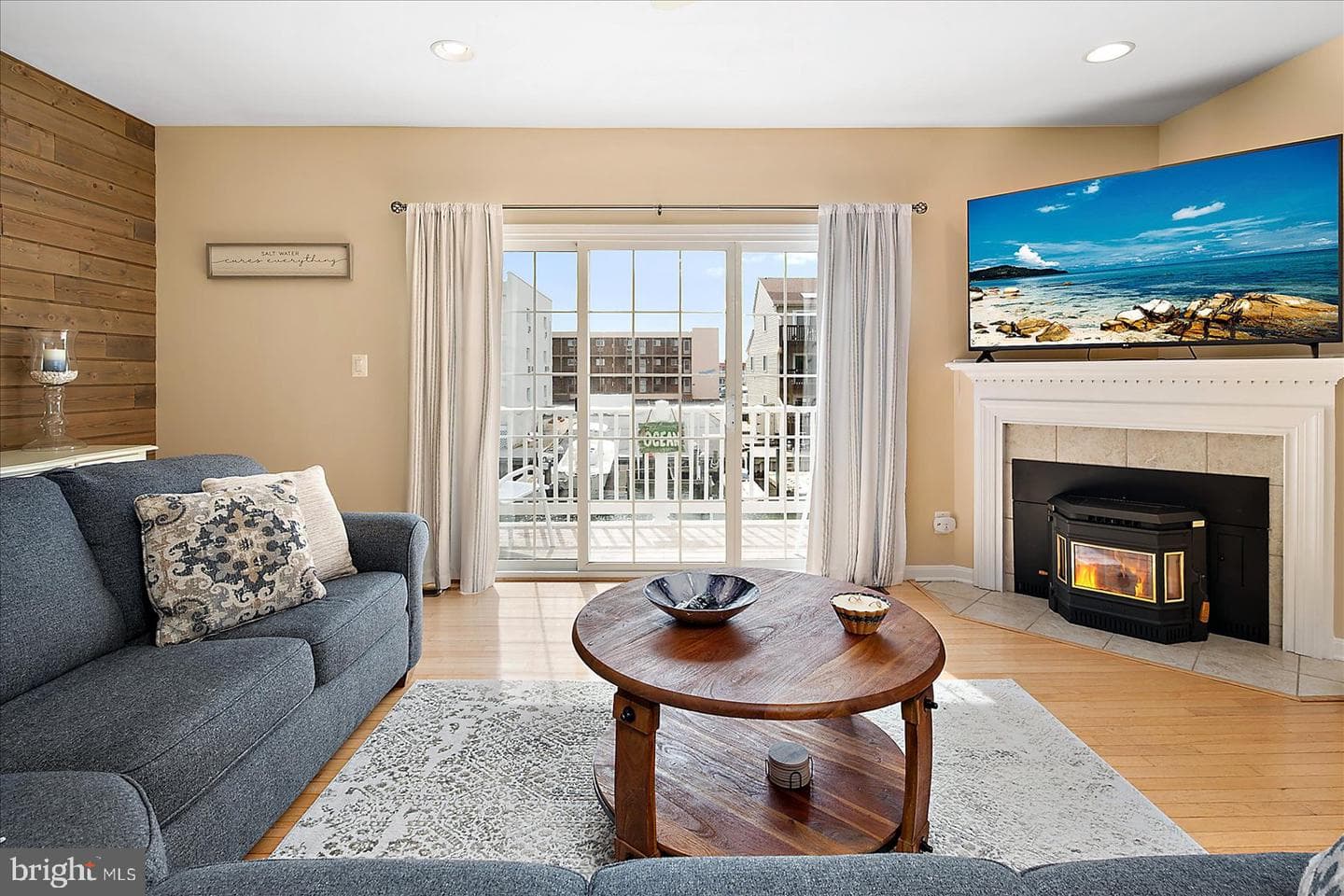 617 Salt Spray Road #d photo 3