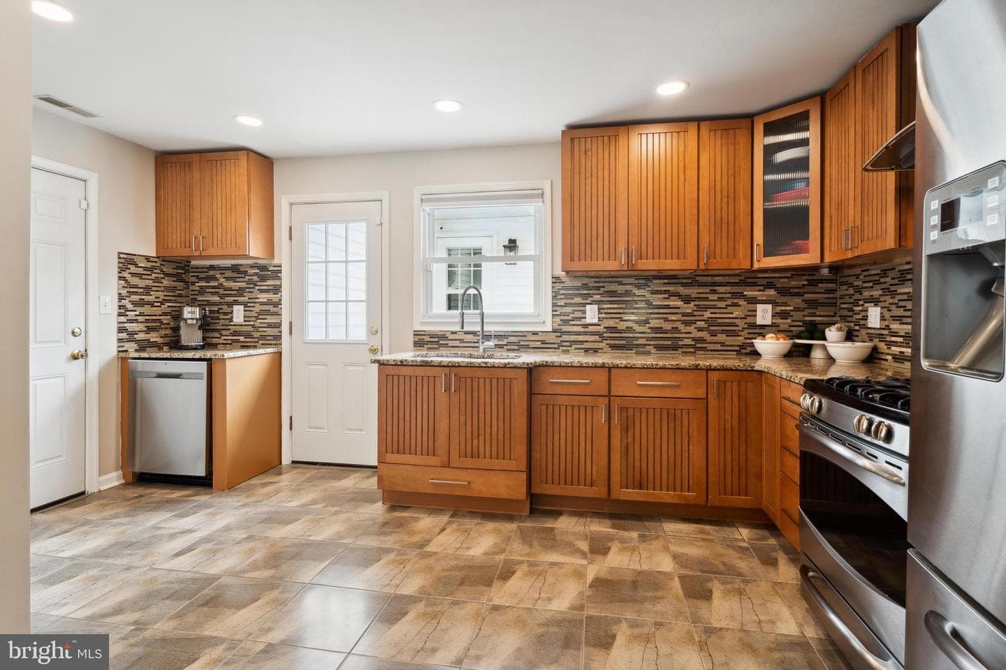 201 Buckingham Road photo 23