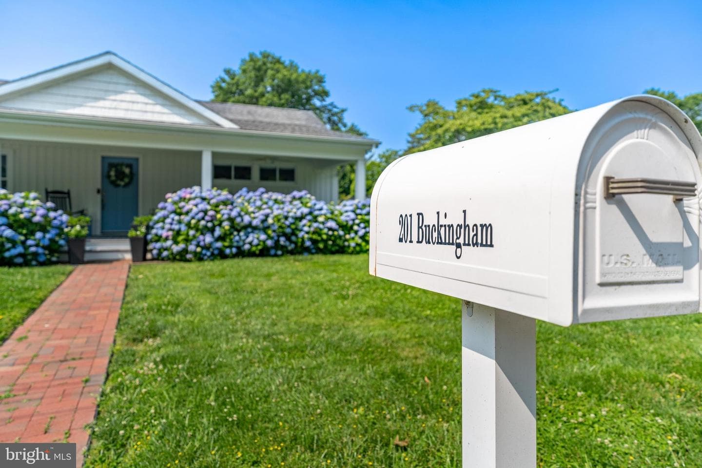 201 Buckingham Road photo 4