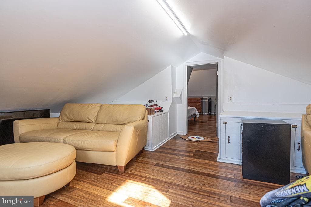 566 Ocean Parkway photo 48