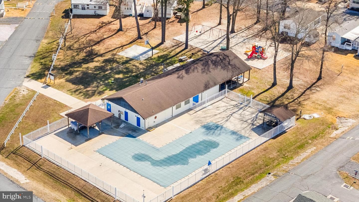 172 Ocean Oval Circle photo 29