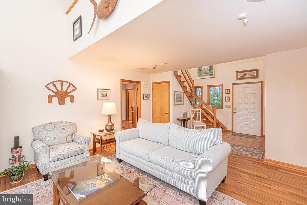562 Ocean Parkway photo 11