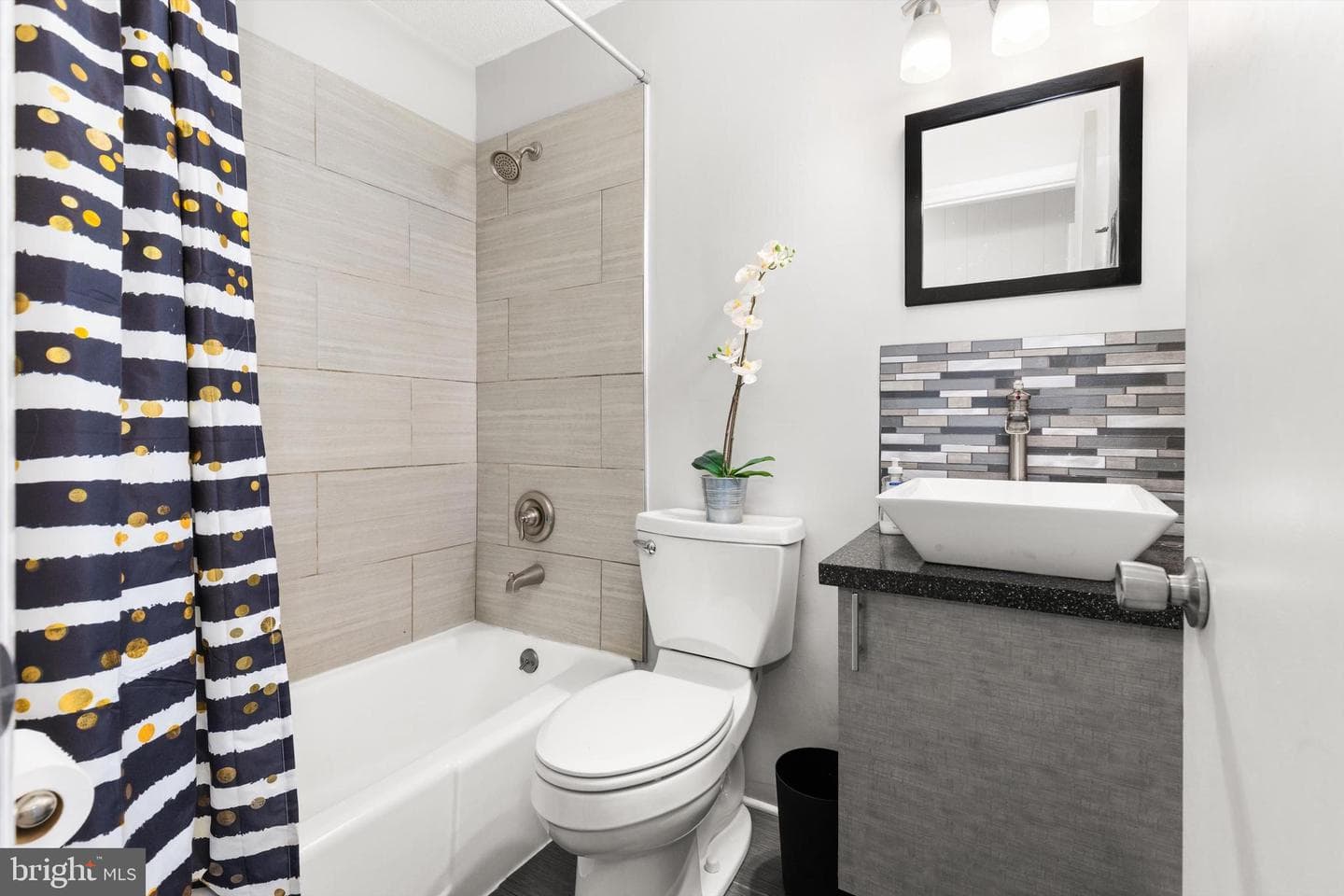2801 N Baltimore Avenue #309 Holiday Plaza photo 36