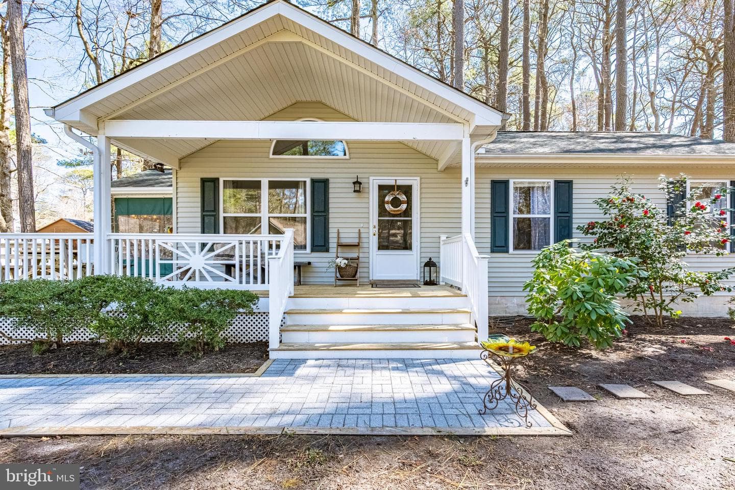 16 Marview Drive photo 2