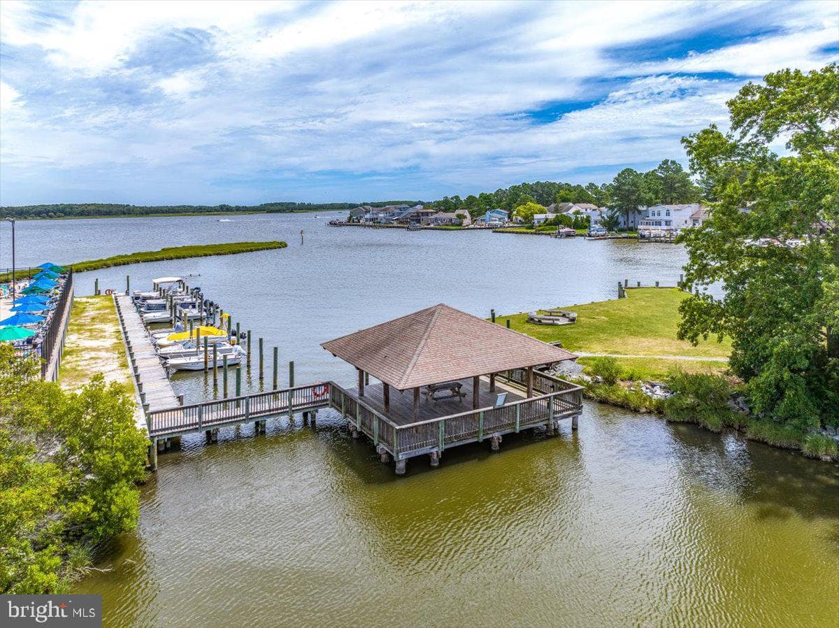 16 Marview Drive photo 48