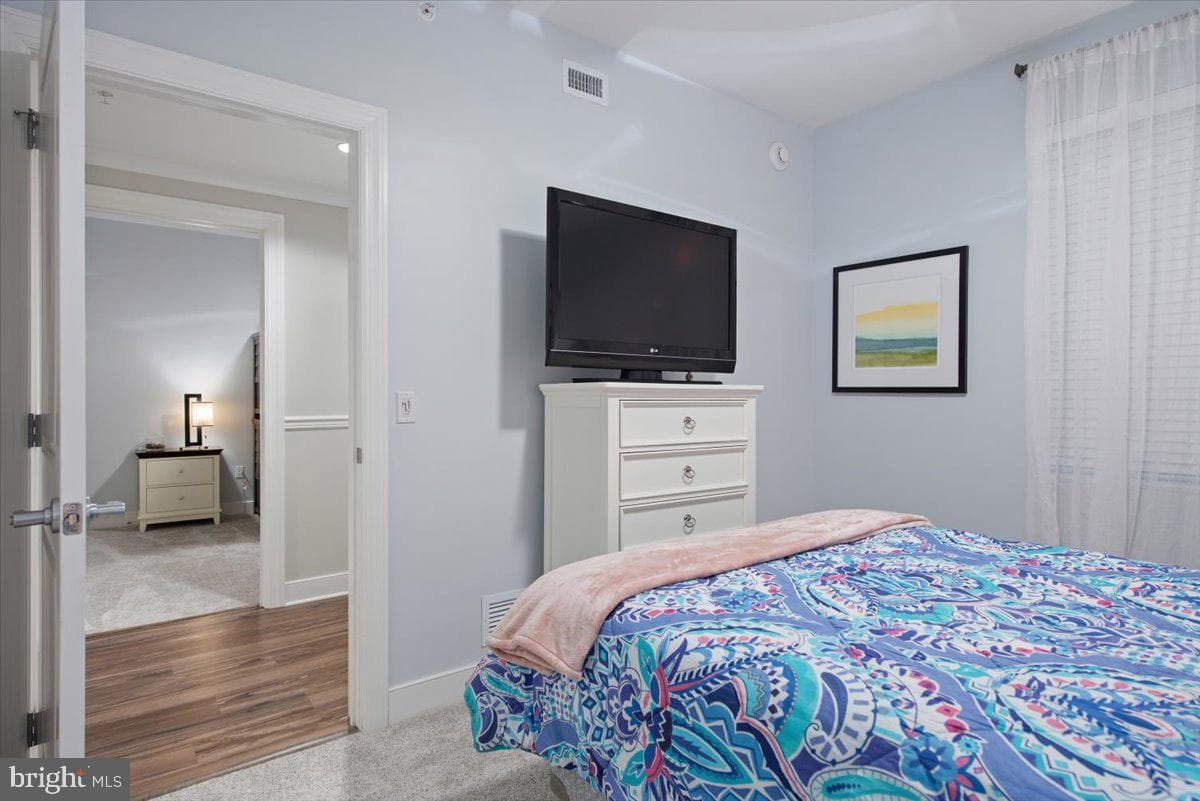 2 48th Street #1602 photo 33
