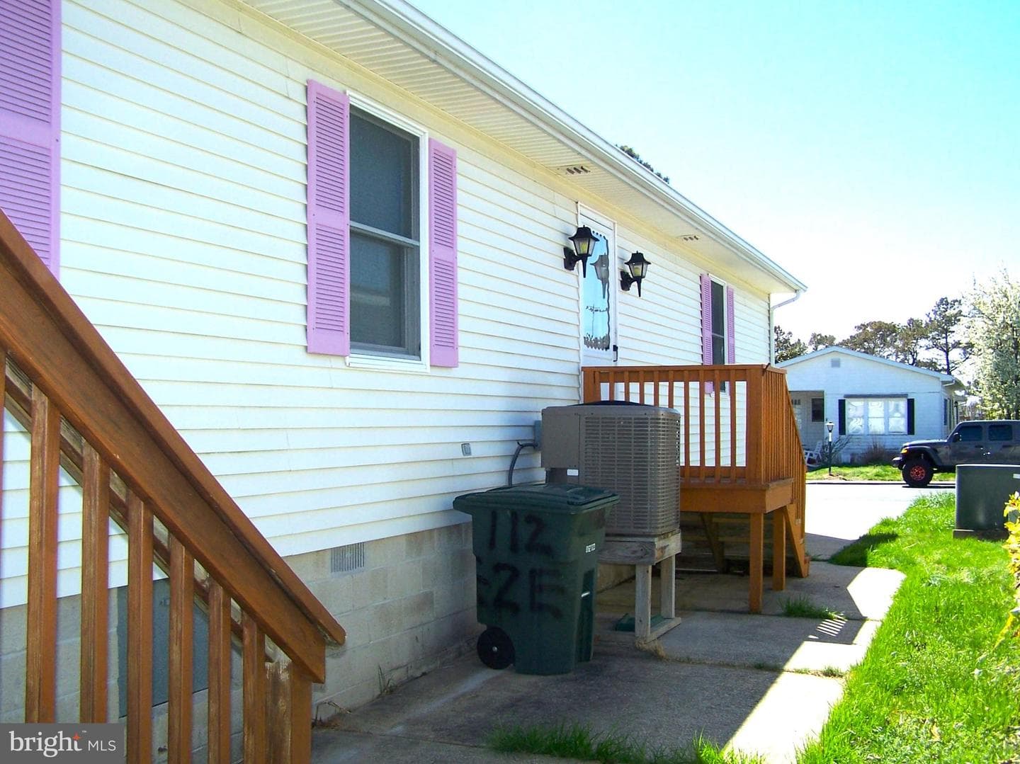 112 Sea Breeze Drive photo 3