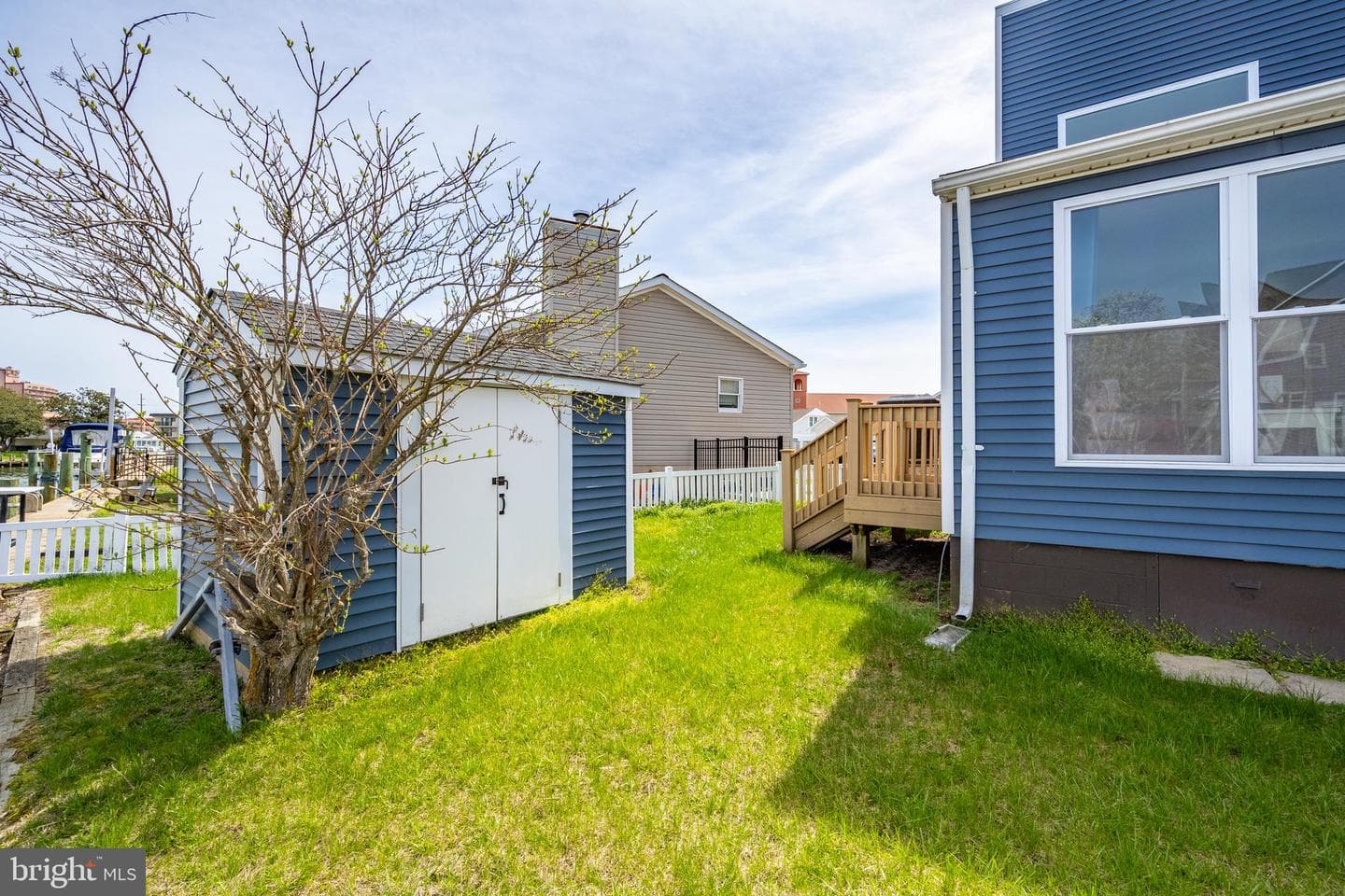 216 Kingfish Road photo 45