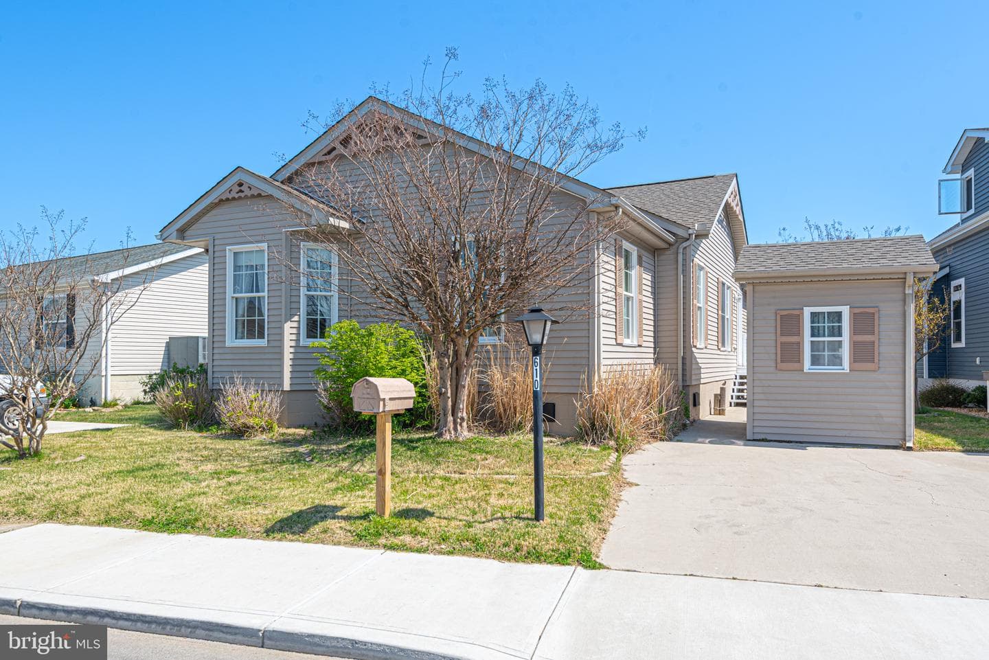 610 Gulf Stream Drive photo 3