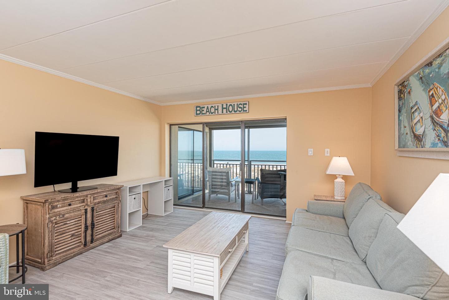5001 Atlantic Avenue #104 photo 9