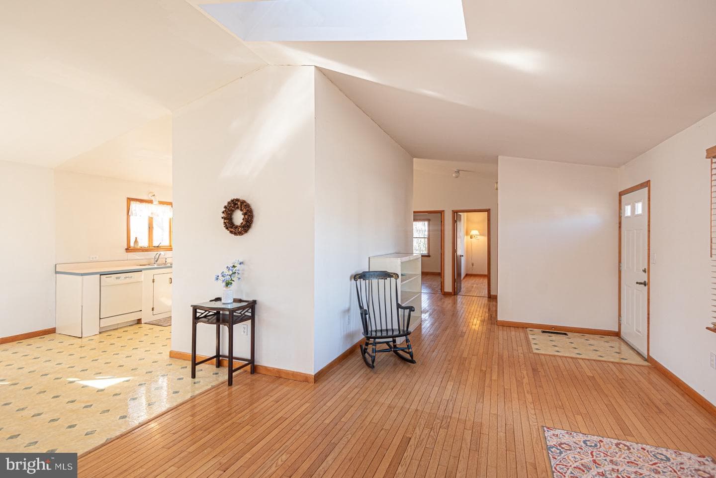 10333 Tudor Rd photo 4