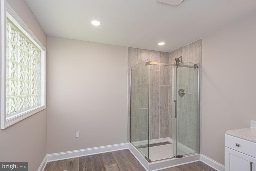 9405 Lake View Drive photo 27