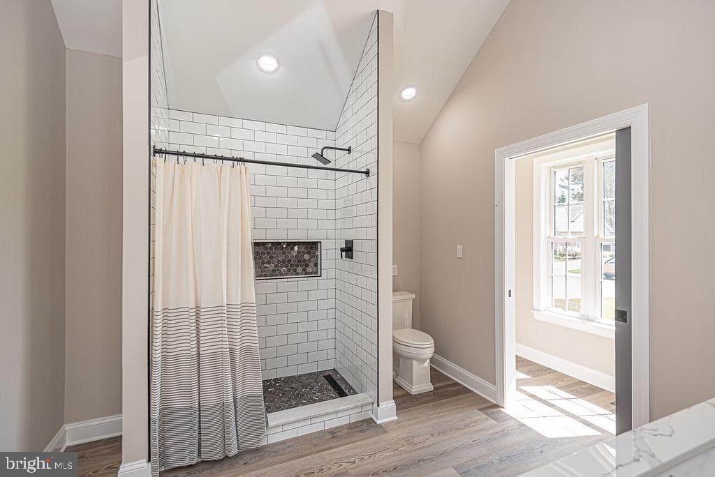 9405 Lake View Drive photo 40