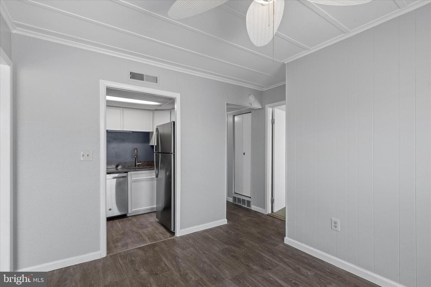 407 Lark Ln # 11203 photo 11