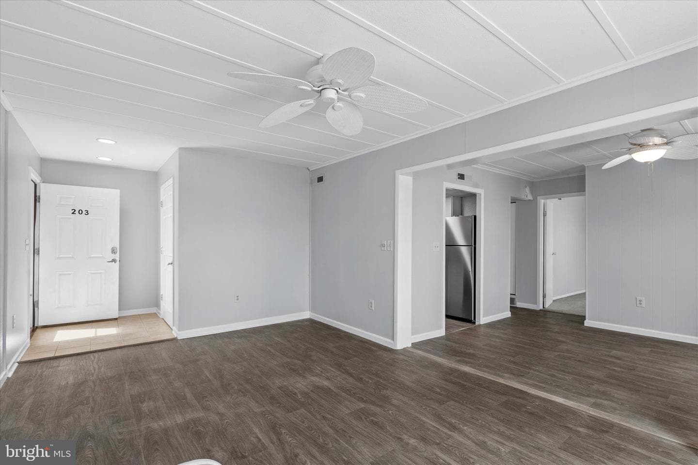 407 Lark Ln # 11203 photo 6