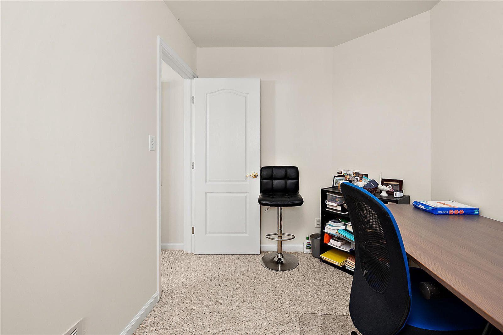 2 Moonraker Road photo 38