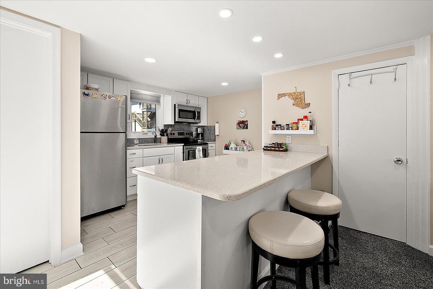 5 73rd Street photo 12