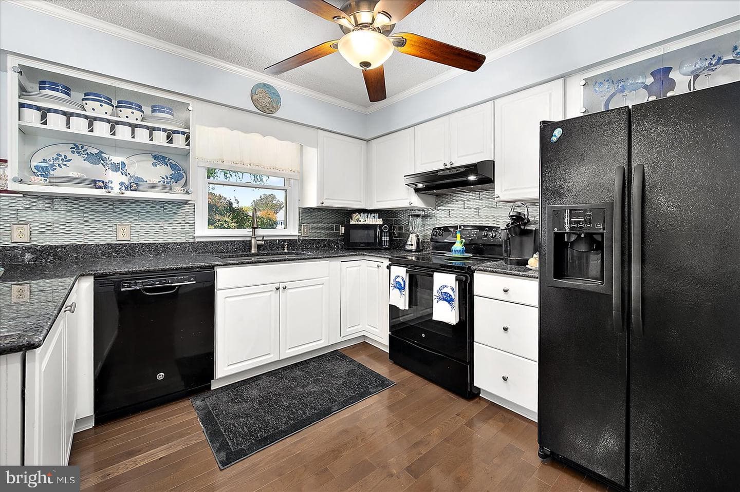 14107 Laurel Ave photo 12