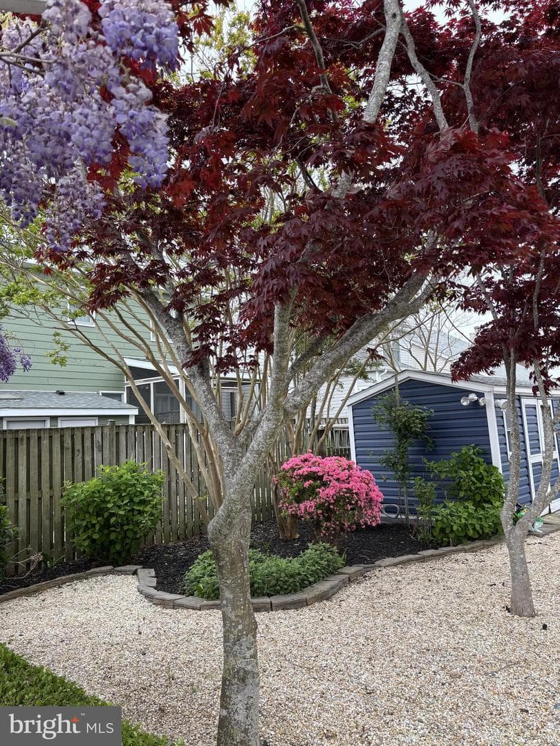 14107 Laurel Ave photo 40