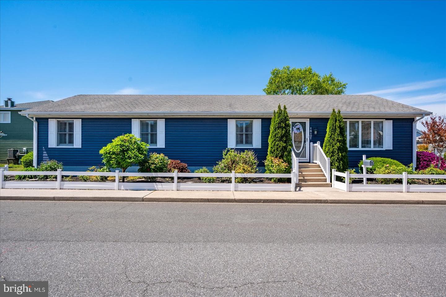 14107 Laurel Ave photo 64