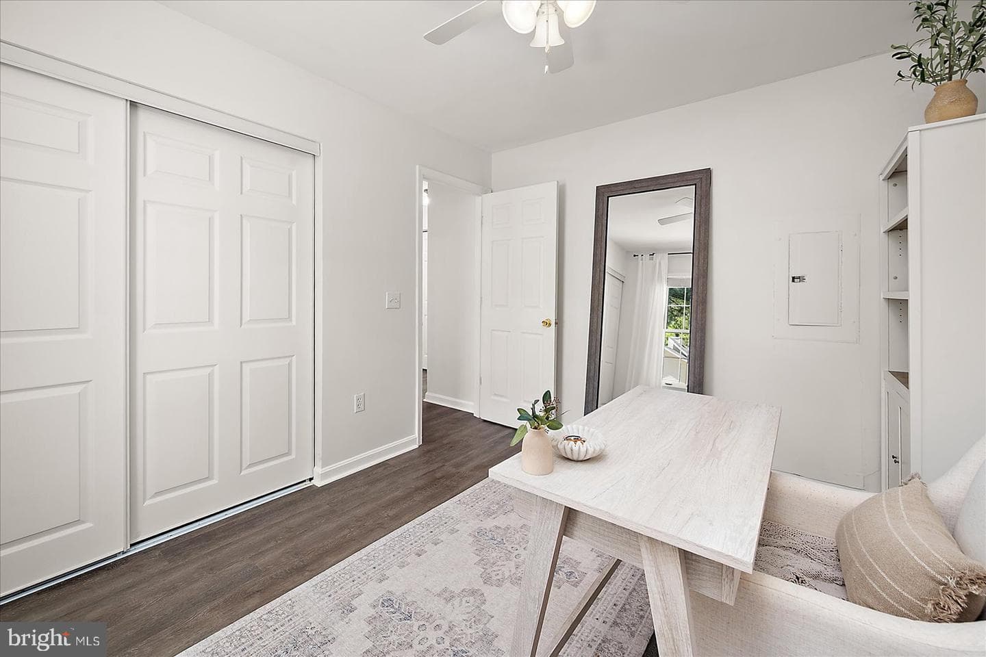 8 Bridgewater Road photo 40