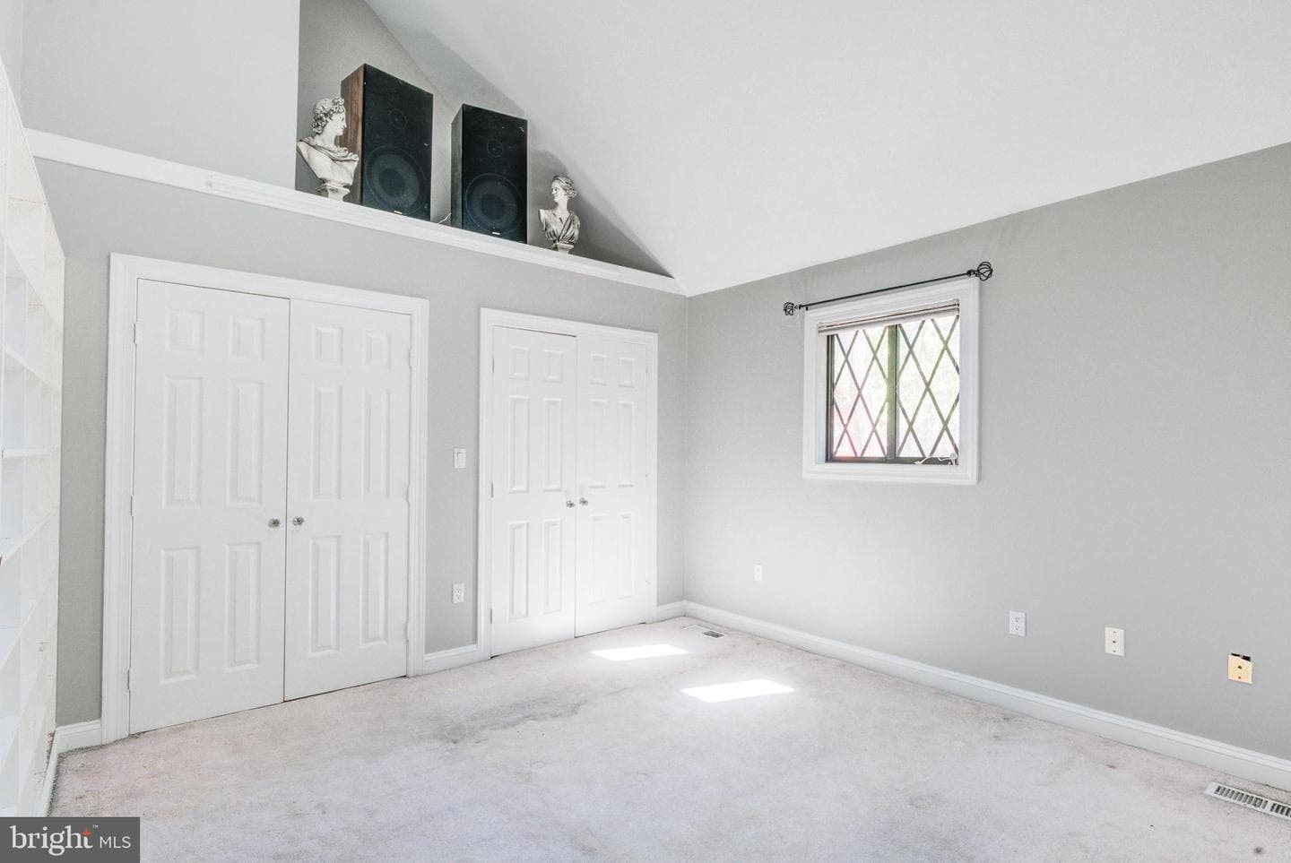 127 Nottingham Lane photo 45