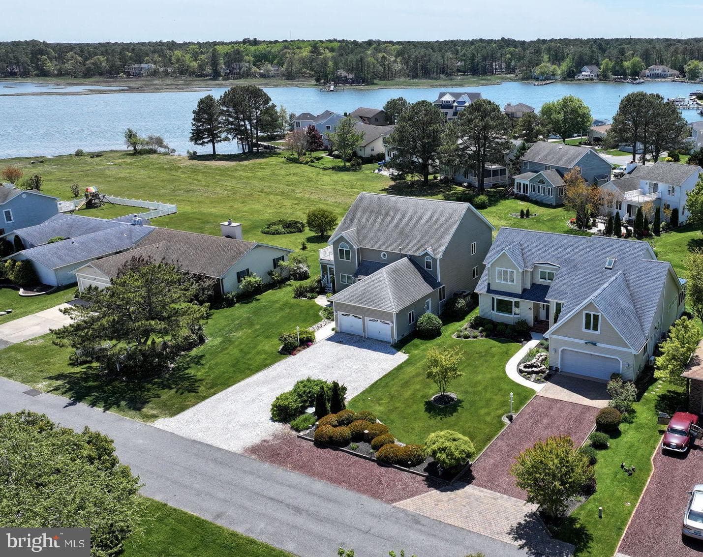 6 Heron Isle Court photo 37