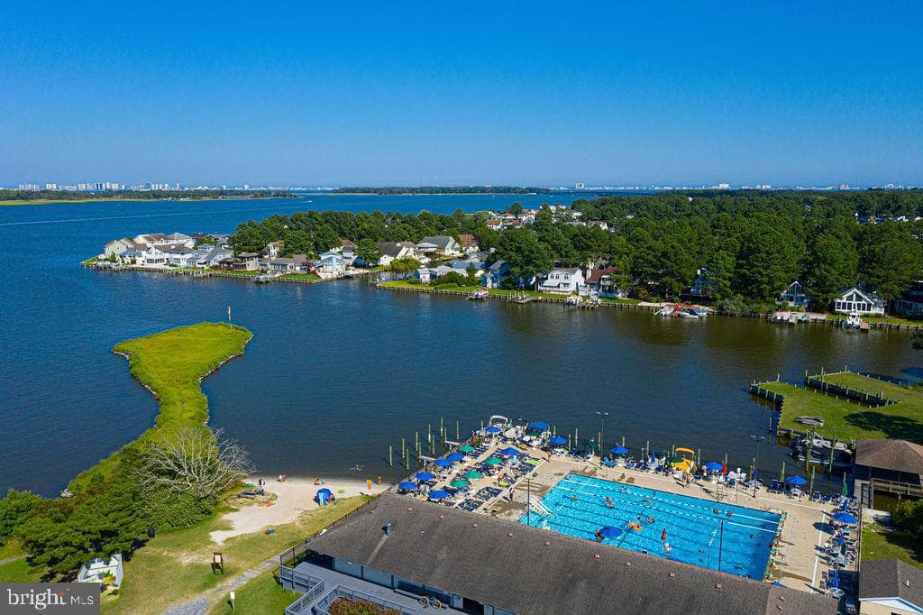6 Southwind Court photo 79