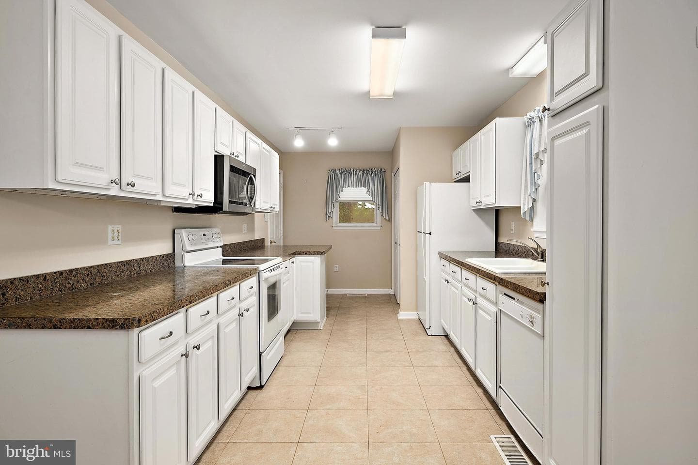 1348 Ocean Parkway photo 16