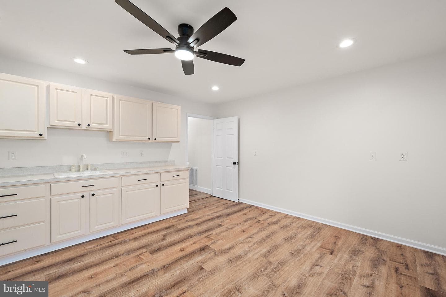 1465 Ocean Parkway photo 29