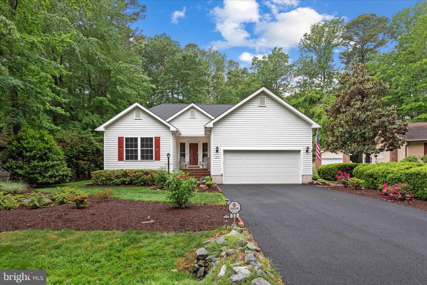 11 Burr Hill Drive, Berlin