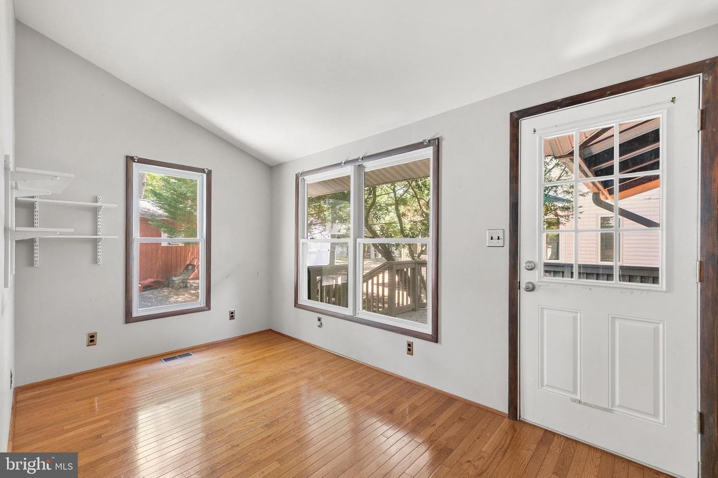 25 Seabreeze Road photo 29